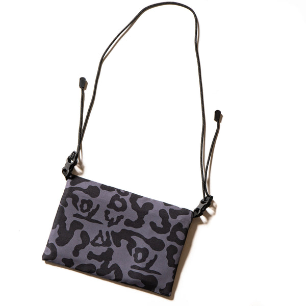 TOYMACHINE CAMO SMALL SHOULDER BAG